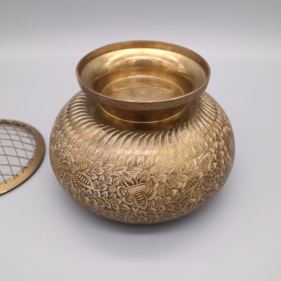 Vintage Brass Mesh Top Potpourri Bowl - Decoratively Etched Brass Bowl - Flower - Picture 6 of 8